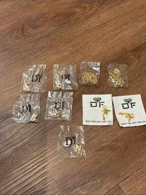 Diamonds international Gold Tone Jewelry Findings and Charms - Mixed Lot